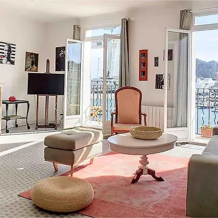 Le Classe Vip Vue Feerique Sur Le Vieux Port Daire *
